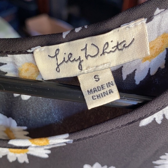 Sheer Black Daisy Summer Top small - Picture 3 of 8